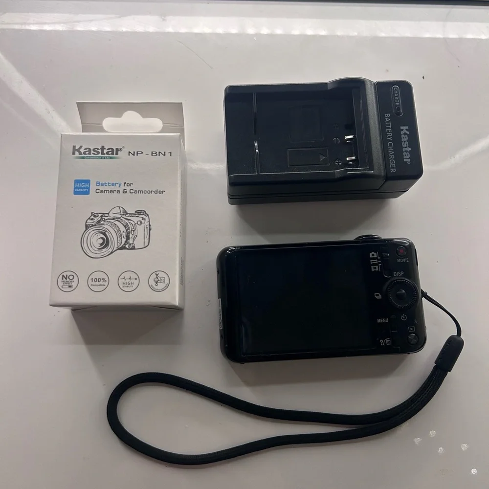 SONY Cyber-shot DSC-WX50 16.2MP 5x Optical Zoom Digital Camera Black TESTED